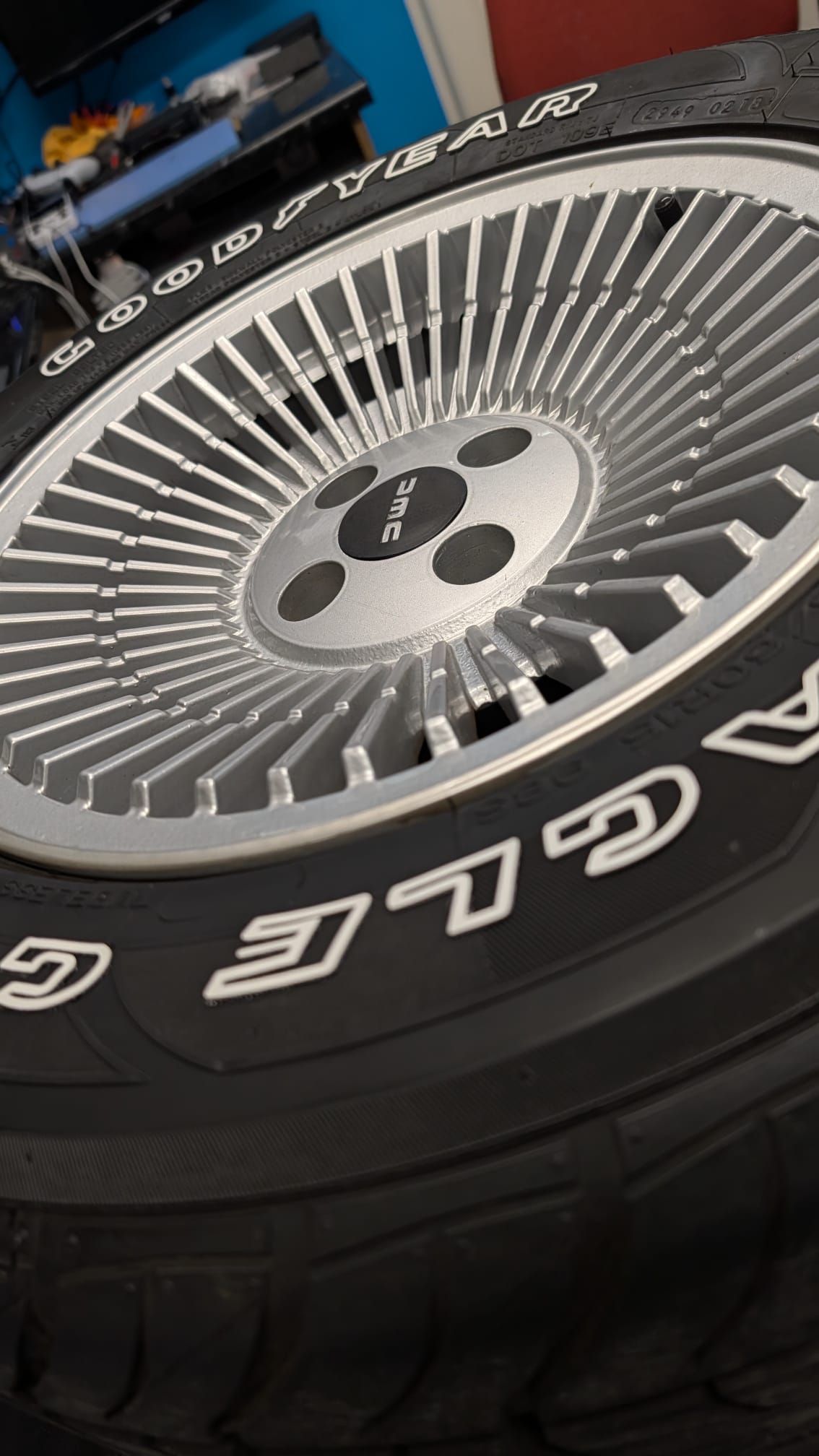 Goodyear Eagle GT [Outlined] Tyre Stickers Kit (Back To The Future DeLorean)