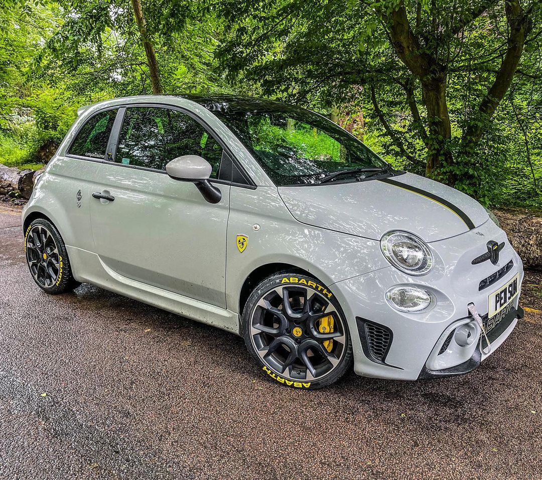 Abarth Tyre Stickers Kit